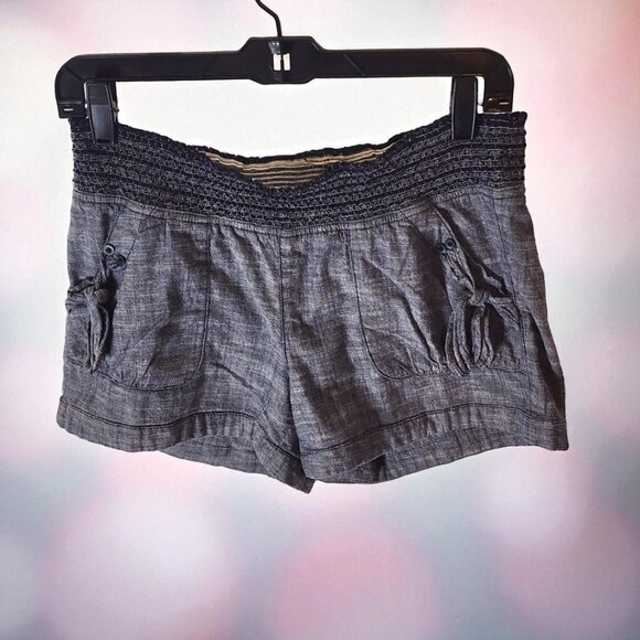 Candie’s Chambray Shorts Sz 9 – Smocked Waist, Front Tie Pockets - Picture 3 of 9